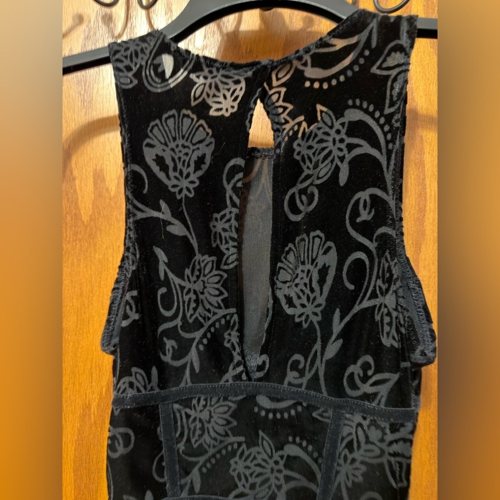 Free People Black Velvet Bodycon Burnout Dress Size XS in EUC - Picture 10 of 15